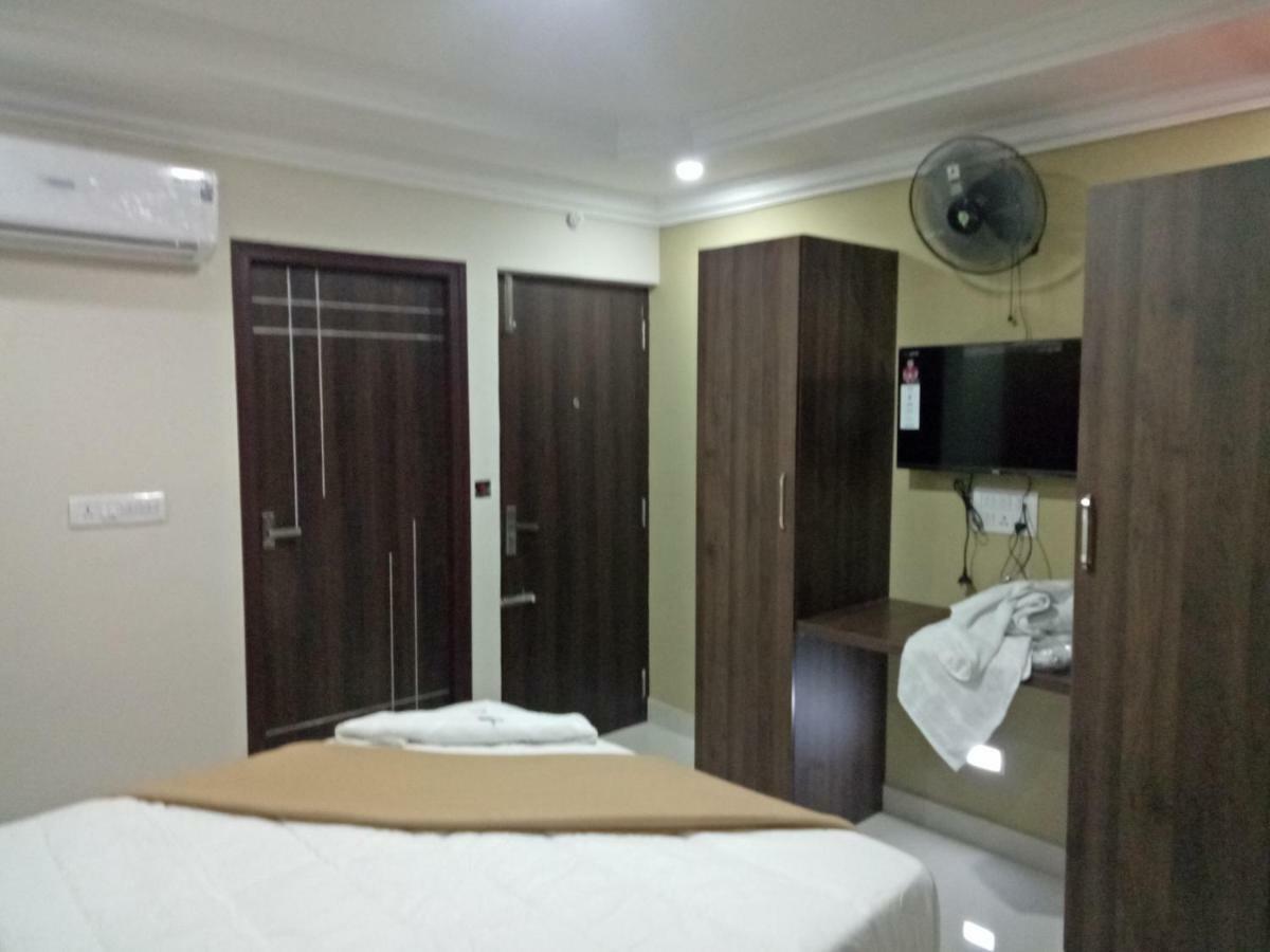Royal Star Hotels Bangalore Eksteriør billede