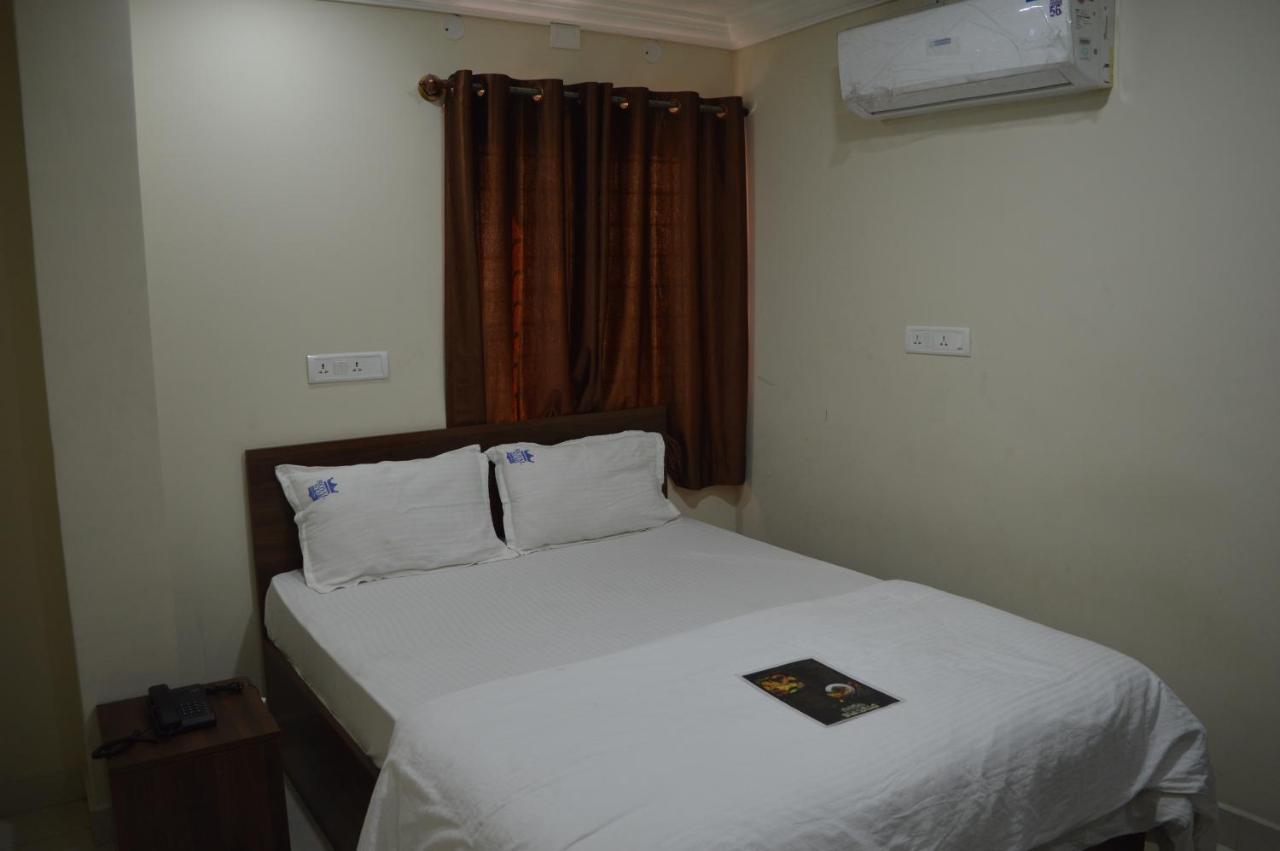 Royal Star Hotels Bangalore Eksteriør billede