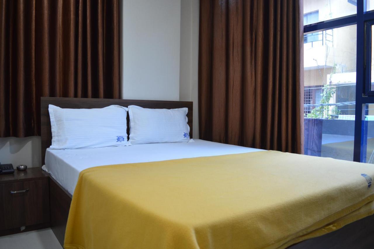 Royal Star Hotels Bangalore Eksteriør billede